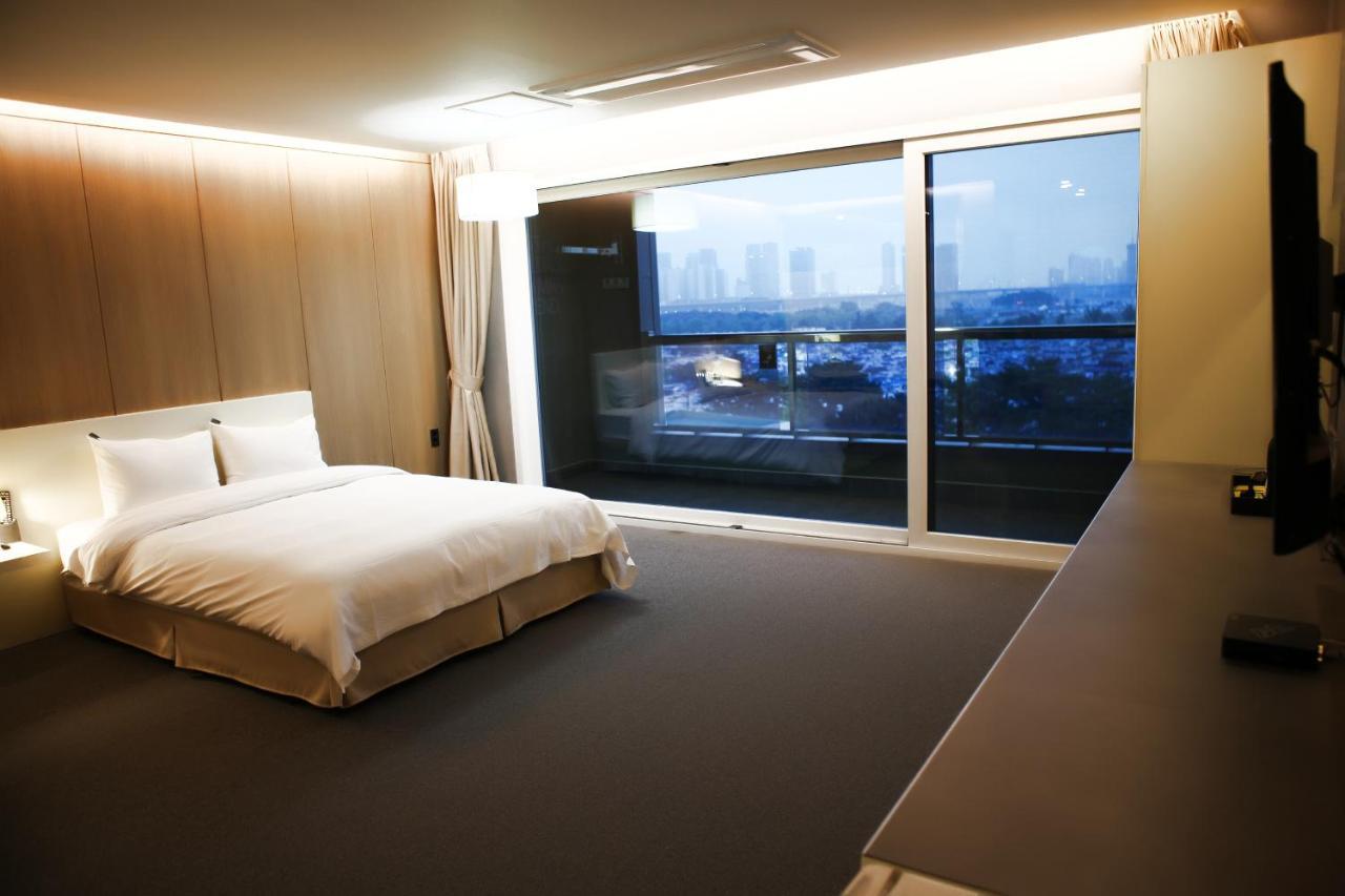 Incheon Stay Hotel Экстерьер фото