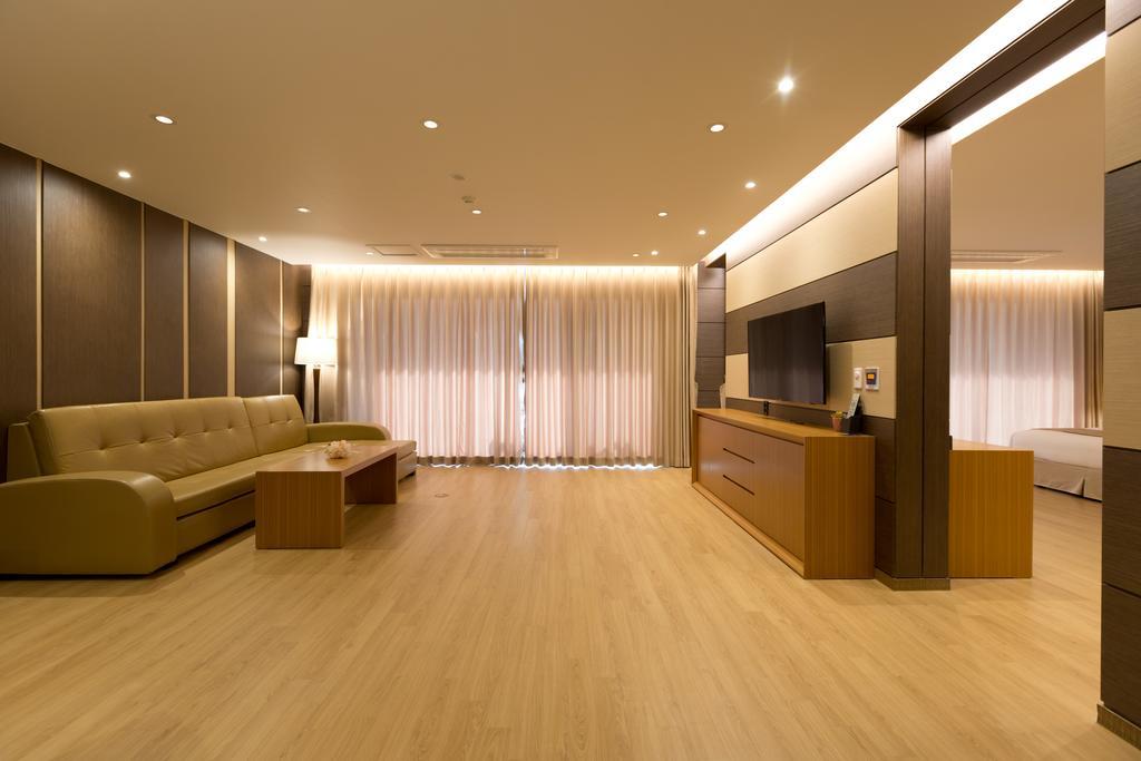 Incheon Stay Hotel Экстерьер фото