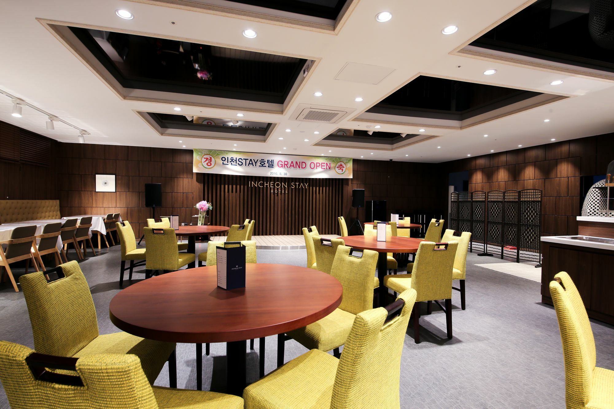 Incheon Stay Hotel Экстерьер фото